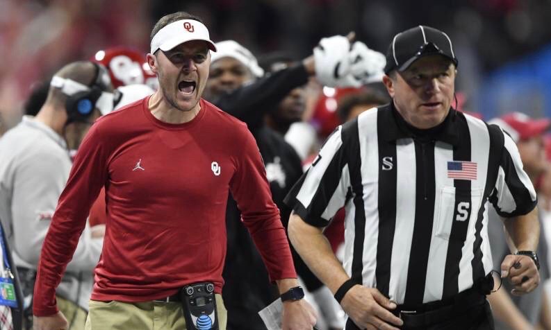 Lincoln Riley shouting at official